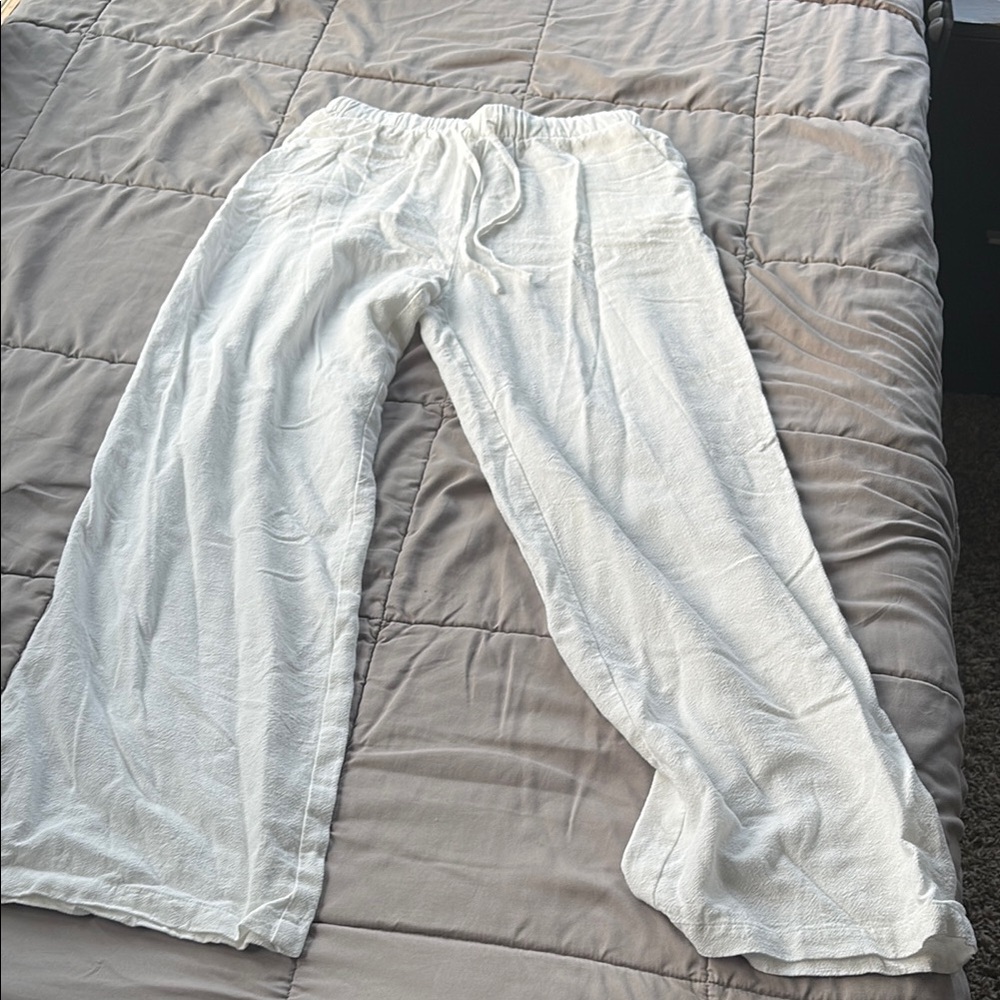 White Fox linen pants
